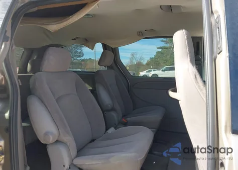 2003 Chrysler Town & Country Lx z USA, uszkodzony, nr VIN 2C4GP44363R243523